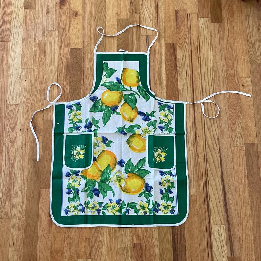 🌷 NWOT🌷 Cleaning/Cooking Apron